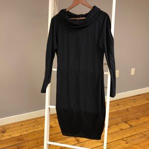 Black long sleeve dress